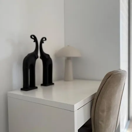 Stella - Heated Pool, Jacuzzi & Sauna