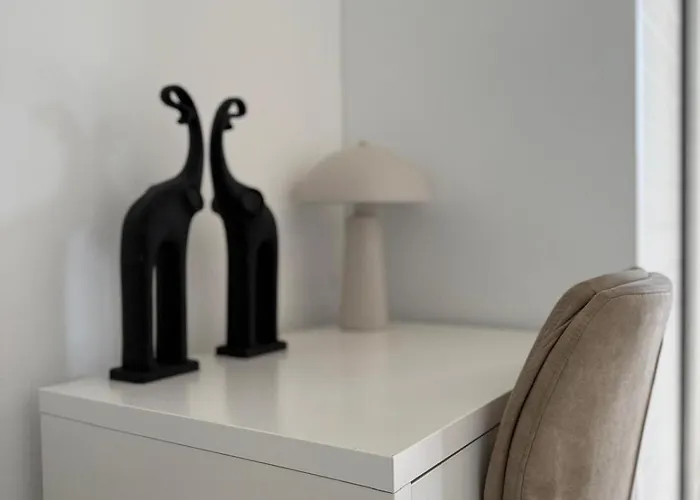 Stella - Heated Pool, Jacuzzi & Sauna